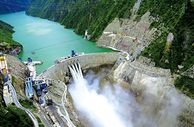 Herramientas de roca en el proyecto de energía hidroeléctrica