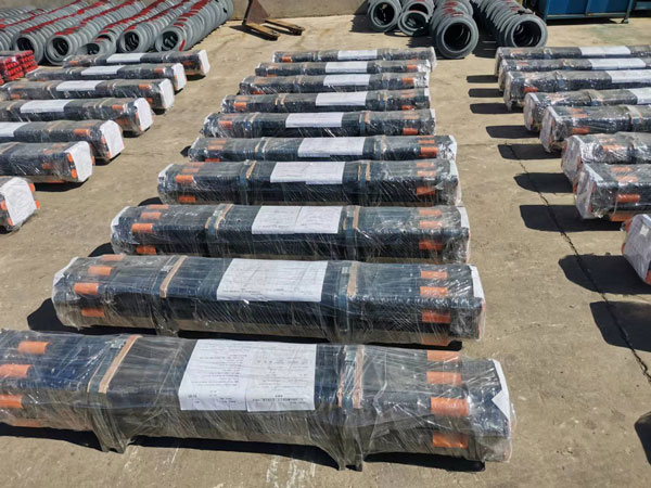 Gran Orden de herramientas de perforación de roca de martillo superior enviadas a Tayikistán